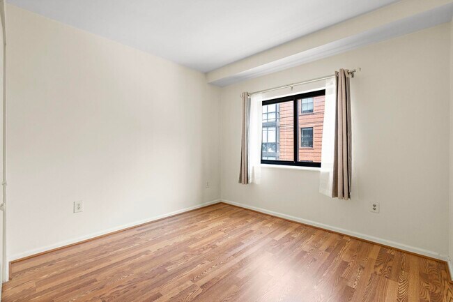 Building Photo - 420 Jefferson St