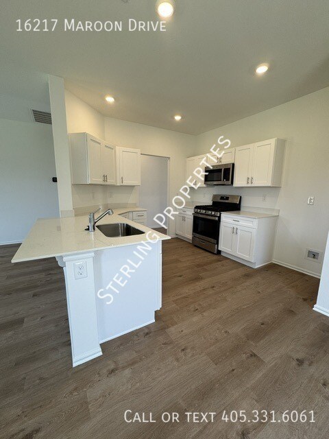 Building Photo - 16217 Maroon Dr