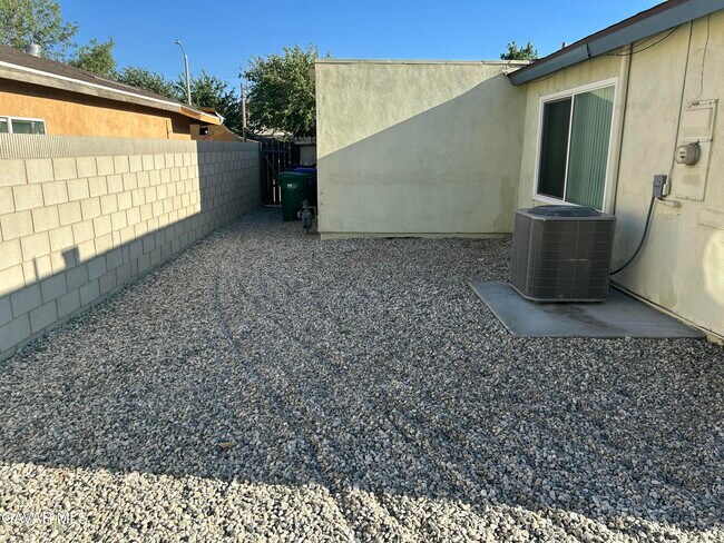 Building Photo - 3621 Ave K