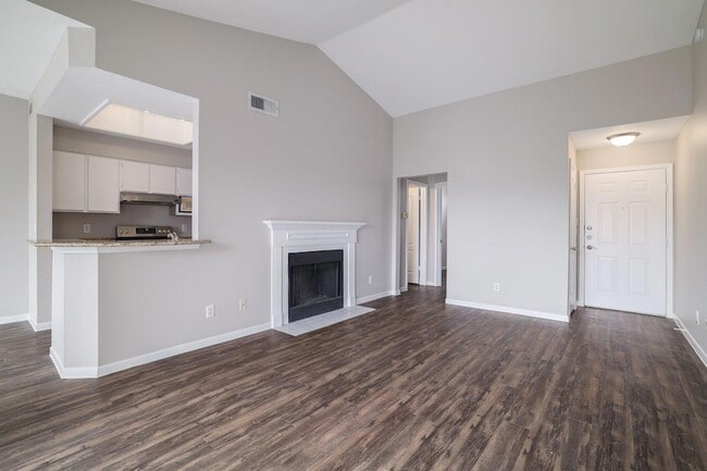 Building Photo - 6000 Shepherd Mountain Cove