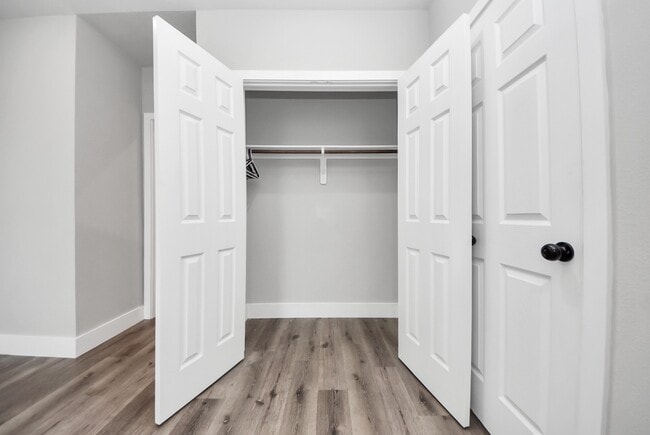 Building Photo - 19104 Sears Dr