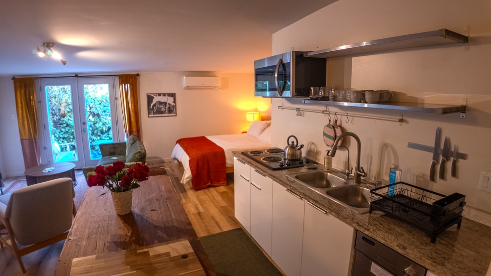 Building Photo - 1239 N Commonwealth Ave