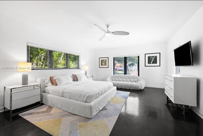 Building Photo - 641 Island Rd