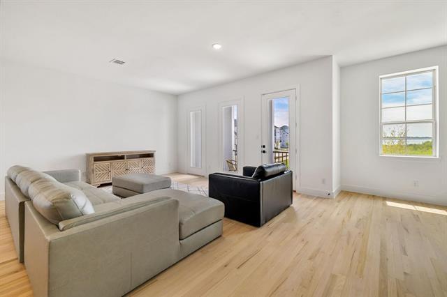 Building Photo - 9303 Easy St