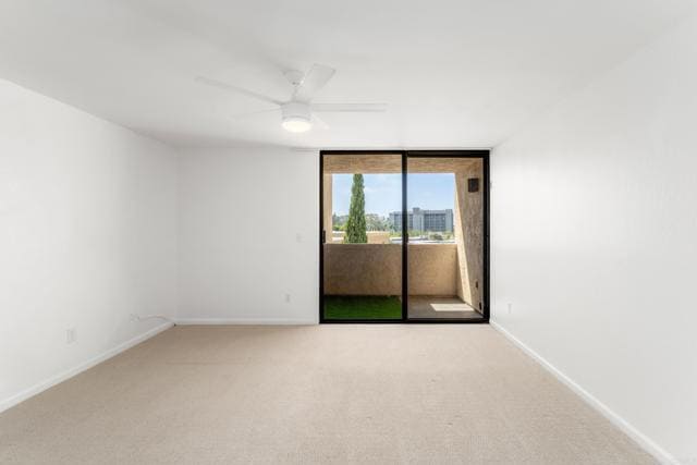 Building Photo - 2420 Torrey Pines Rd