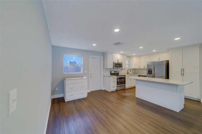 Building Photo - 3/2 home - Renovated in Dunedin