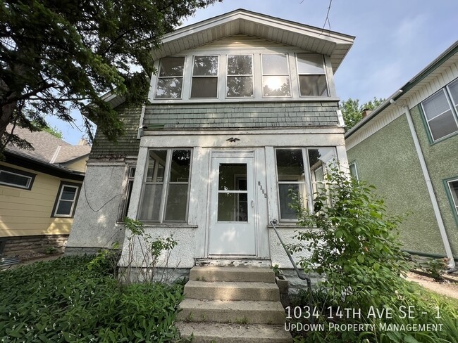 Building Photo - 1034 14th Ave SE