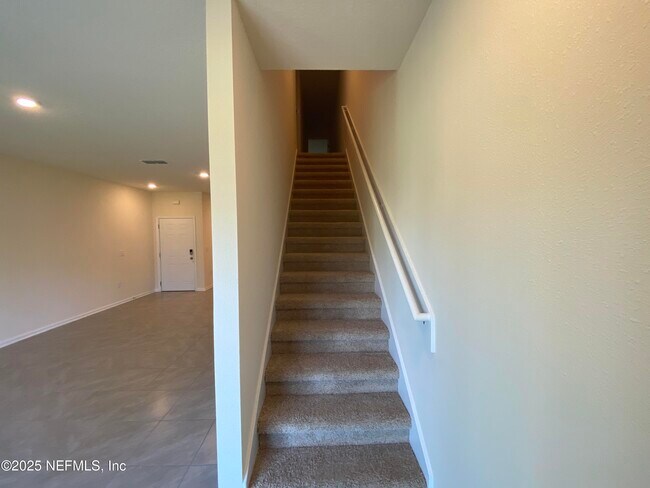 Building Photo - 9589 Mira Loma Dr