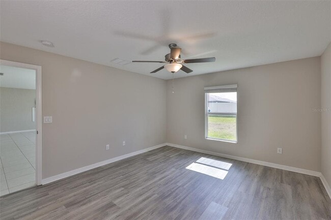 Building Photo - 15411 Miller Creek Dr