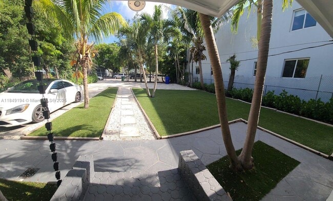 Building Photo - 337 NW 34th St