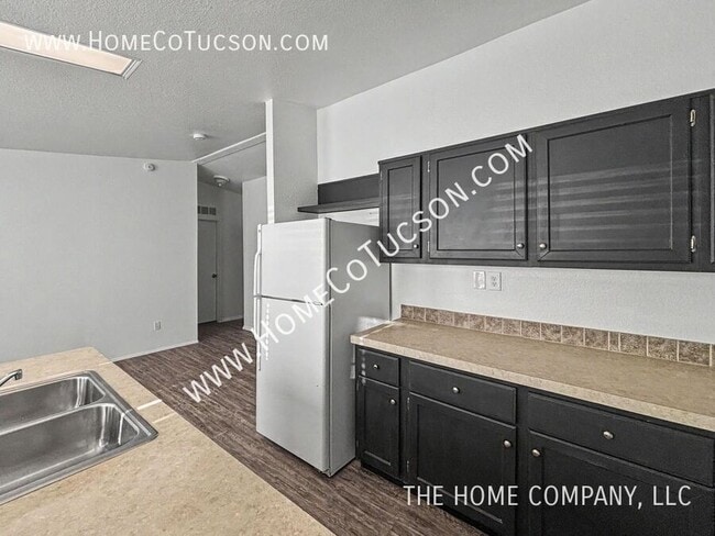 Building Photo - 3171 W Jusnic Cir