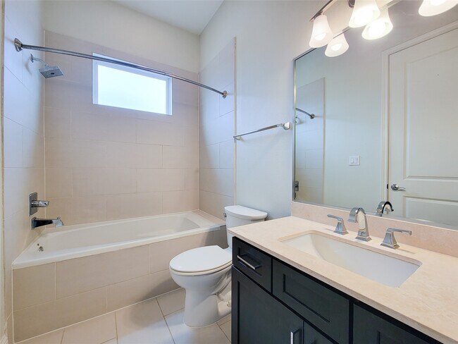 Building Photo - 5520 Kiam St