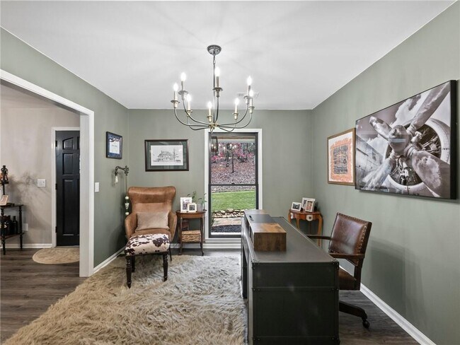 Building Photo - 7328 Ivy Cir