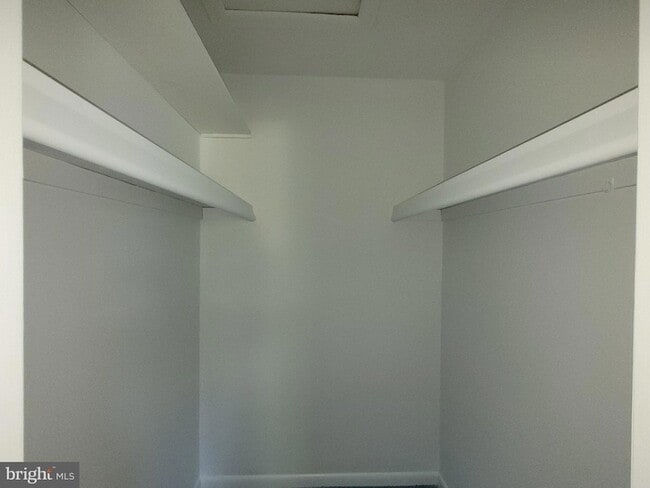 Building Photo - 211 Dean Dr