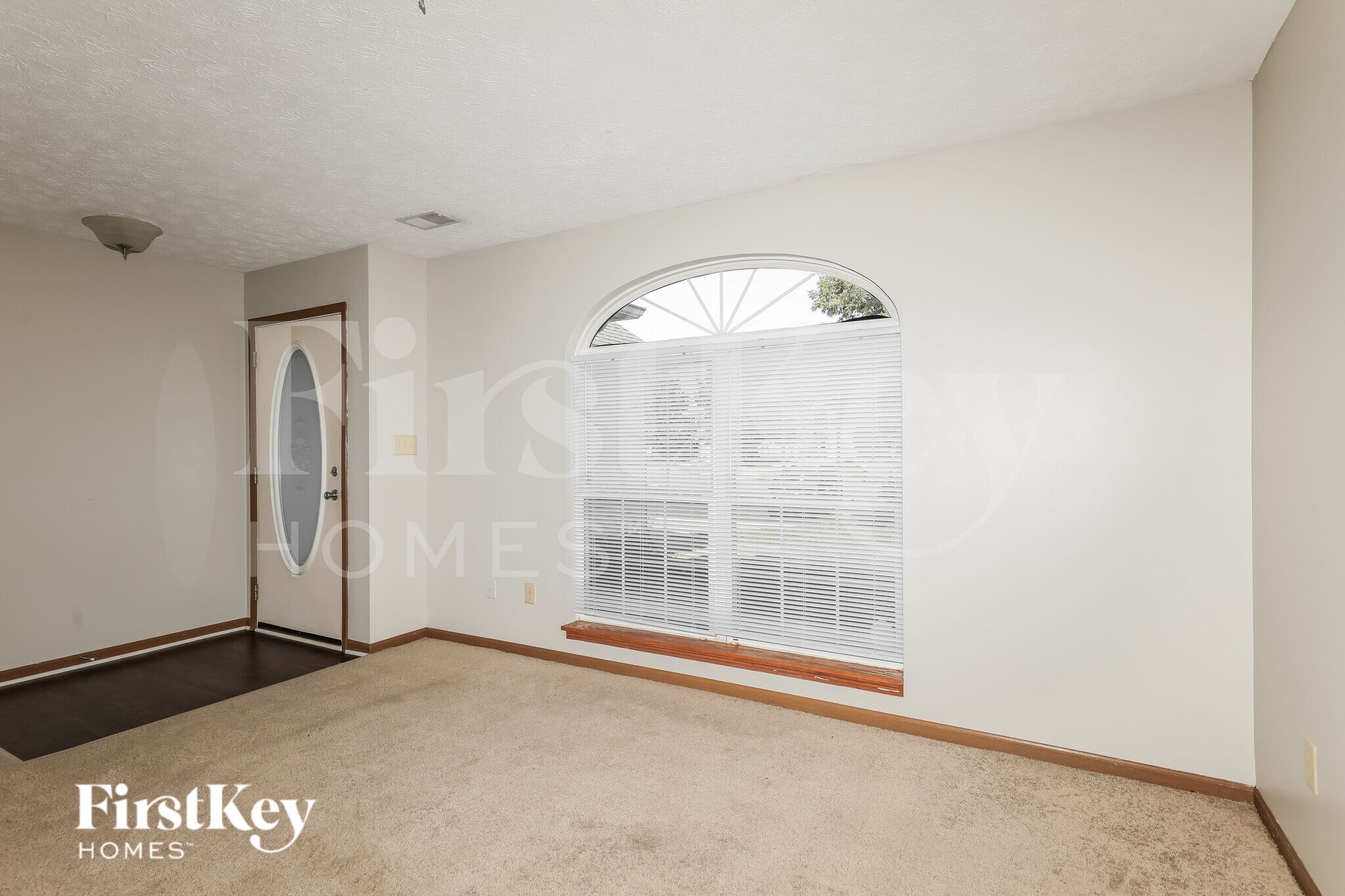 Building Photo - 10087 Palmaire Pl