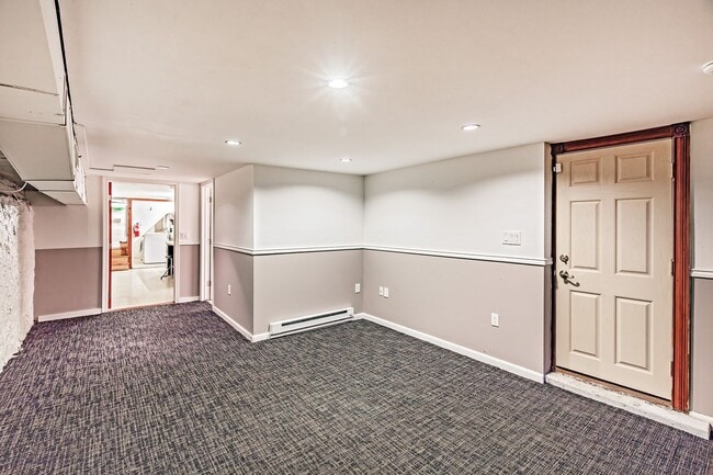 Building Photo - Charming and unique 3 bedroom, 3 bath townhome near Brandywine River and Zoo