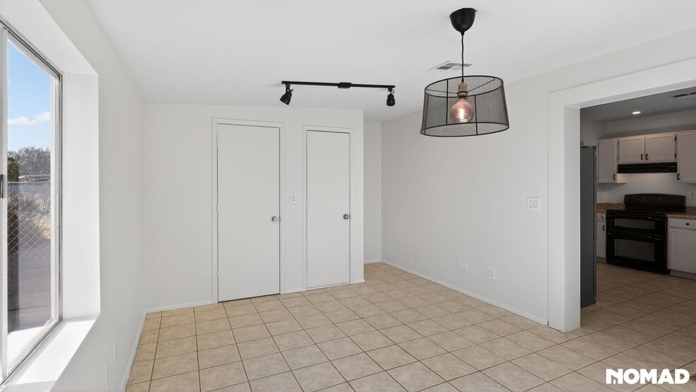 Building Photo - 1713 N Markdale