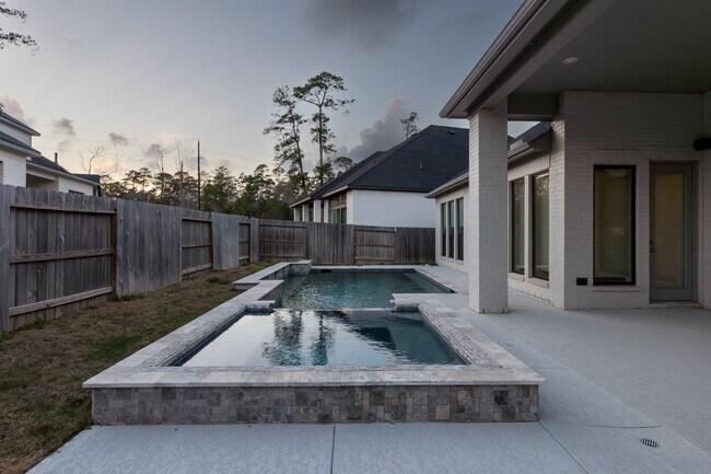 Building Photo - 15273 Tree Swallow Ct