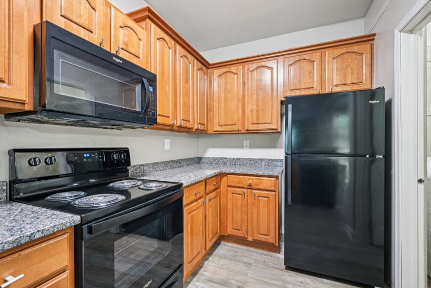 Primary Photo - Millview Apartments