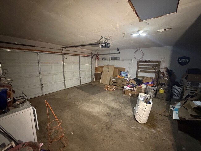 Building Photo - 8203 Elkridge Ave