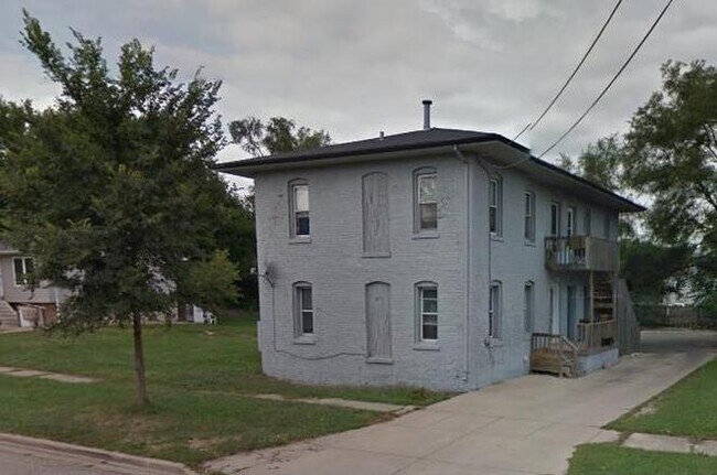 Building Photo - 625 Francis St