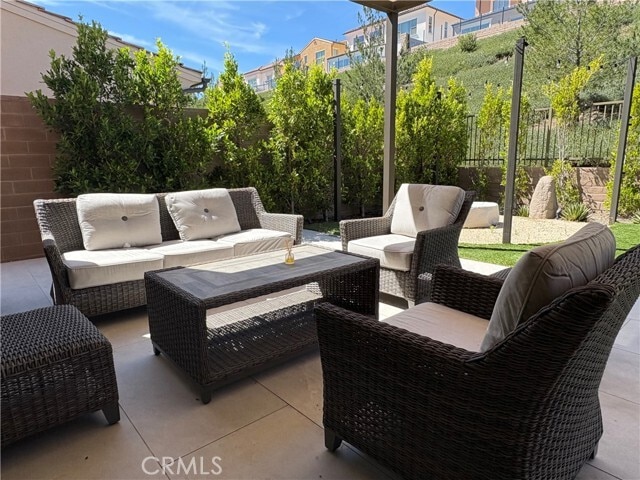 Building Photo - 125 Sabbia