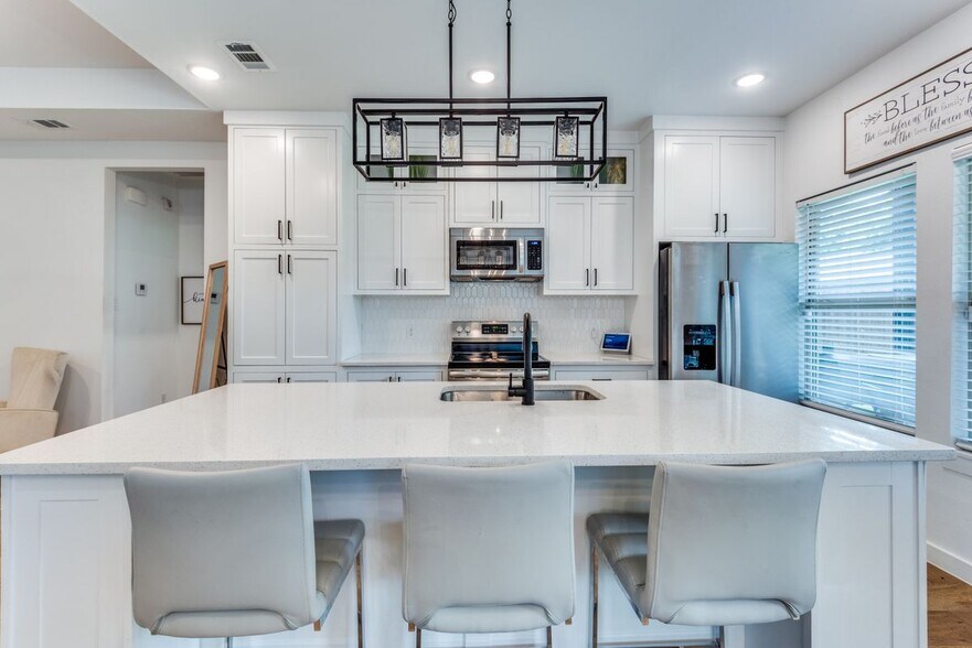 Building Photo - 2830 S Marsalis Ave