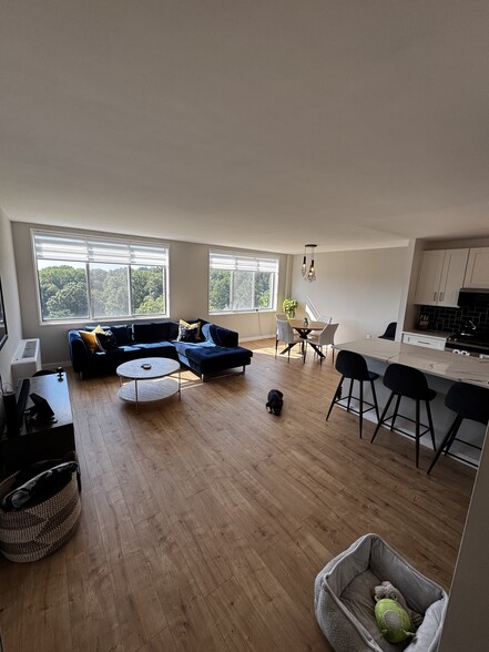 Building Photo - 6641 Wakefield Dr