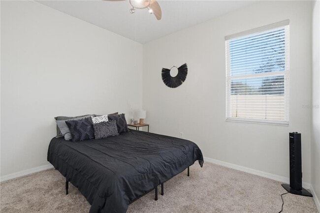 Building Photo - 5810 Hummingbird Ct