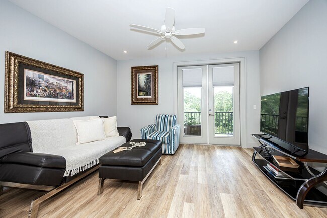 Building Photo - 2501 Bienville Blvd