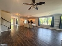 Building Photo - 148 Grissom Dr