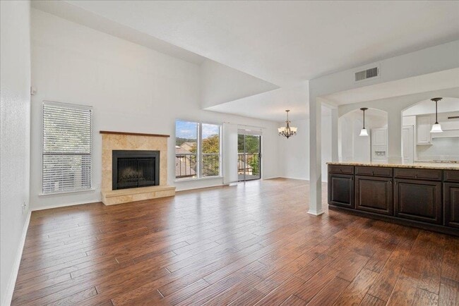 Primary Photo - 1821 Westlake Dr