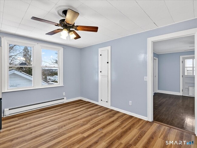 Building Photo - 91 Jewett St