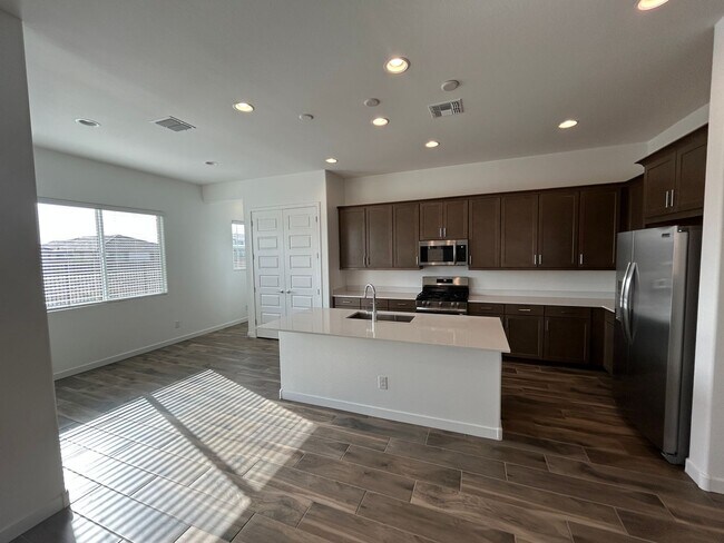 Building Photo - 25509 N 149th Ave