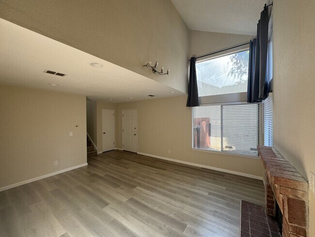 Building Photo - 239 Almondtree Ln