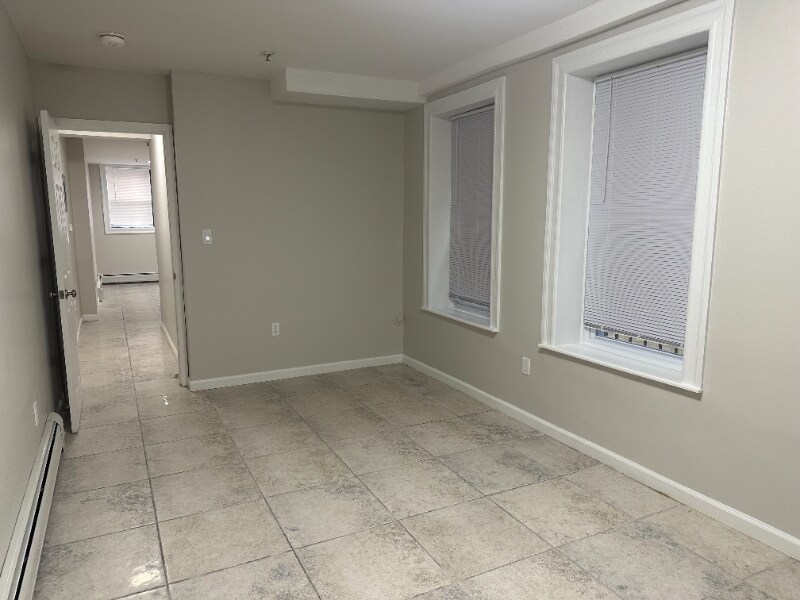 Building Photo - 67 Brinkerhoff St