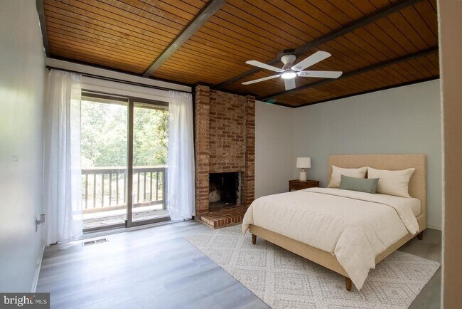 Building Photo - 6277 Occoquan Forest Dr