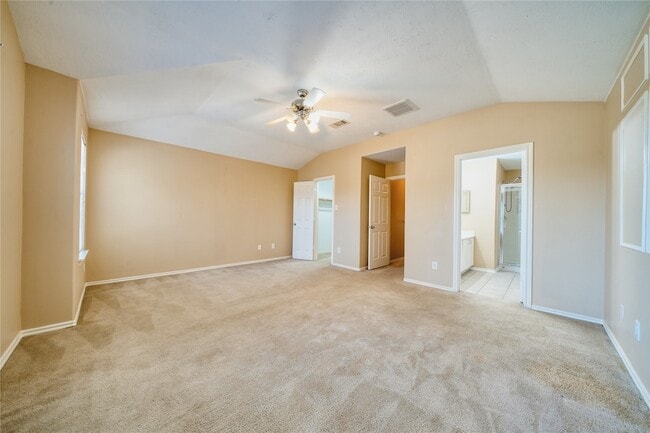 Building Photo - 2831 Hackamore Hollow Ln