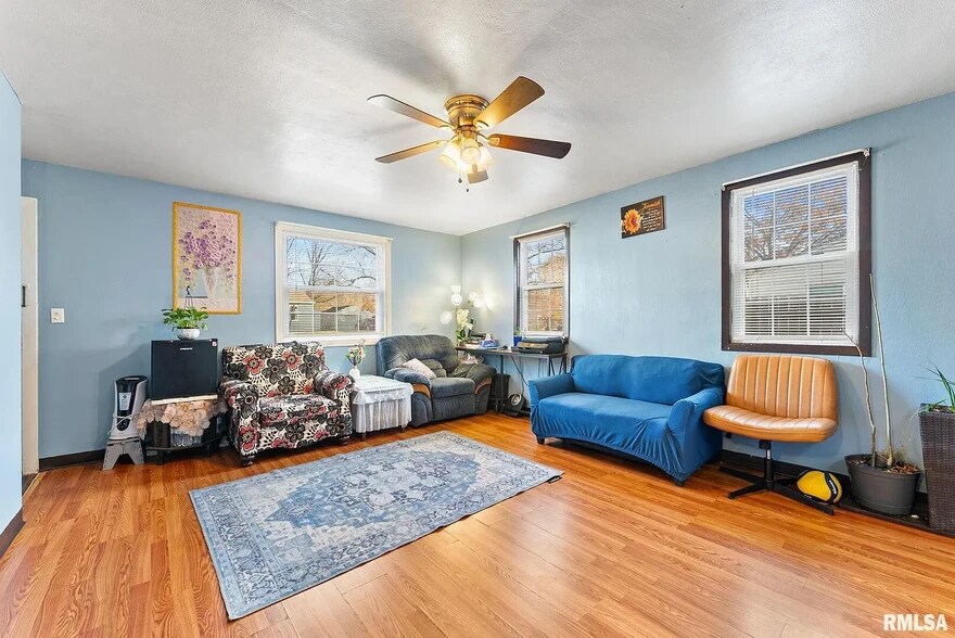 Building Photo - 1025 38th St