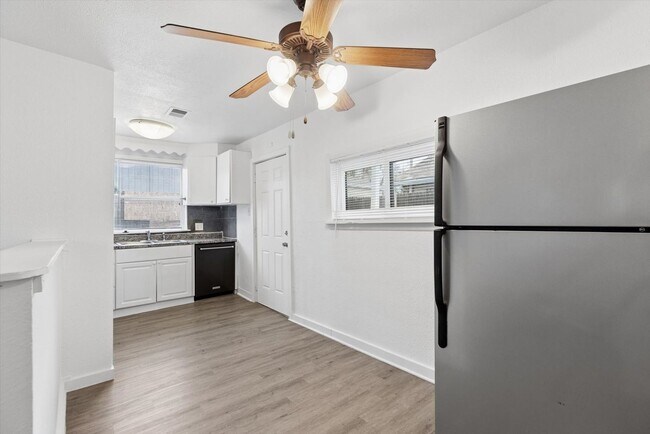 Building Photo - Barnum House