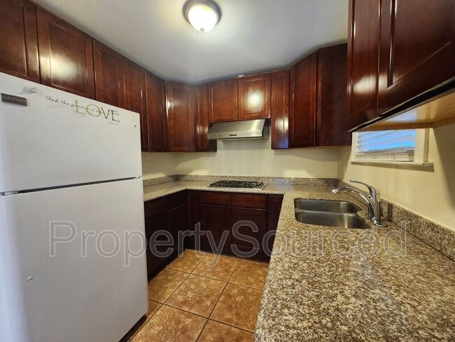 Building Photo - 155 Berverdor Ave