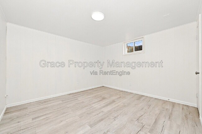 Building Photo - 1333 S Kendall Ct