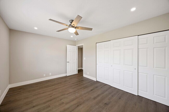 Building Photo - 707 Neapolitan Way
