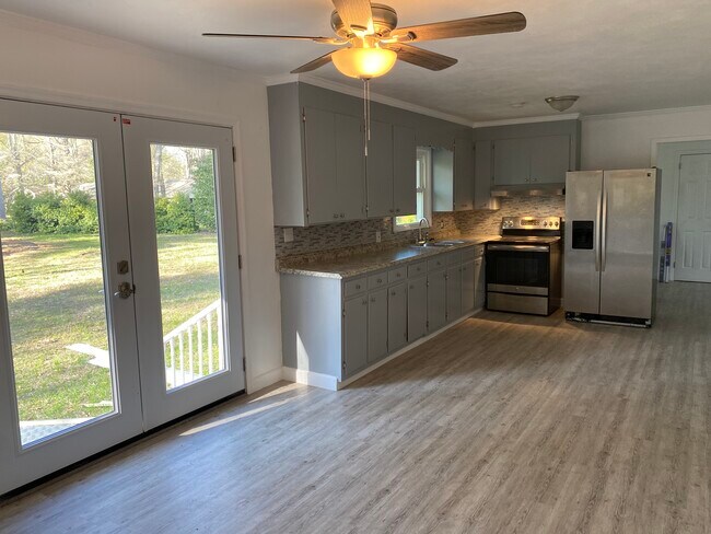 Building Photo - 1738 Woodleaf Ln