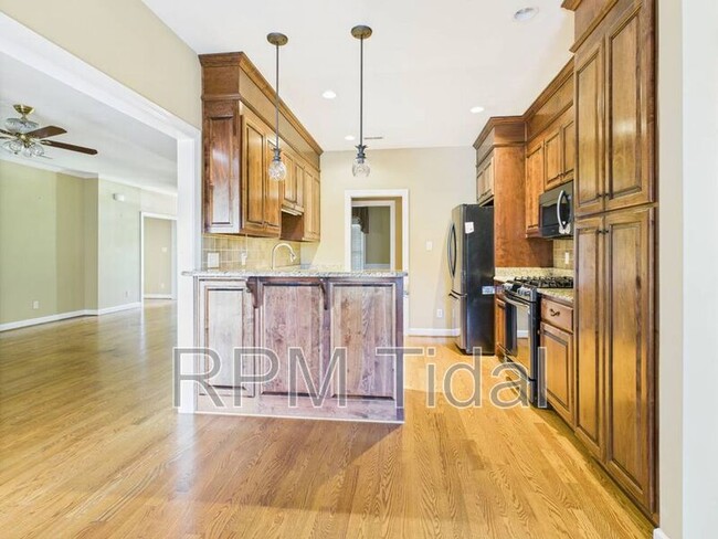 Building Photo - 4905 Burnley Dr