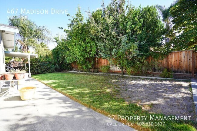 Building Photo - Spacious Home in Beautiful Blossom Valley ...