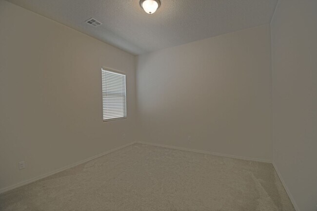 Building Photo - Brand New 3bd/2ba Available for Immediate Move In