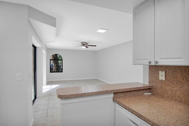 Building Photo - 8050 Severn Dr