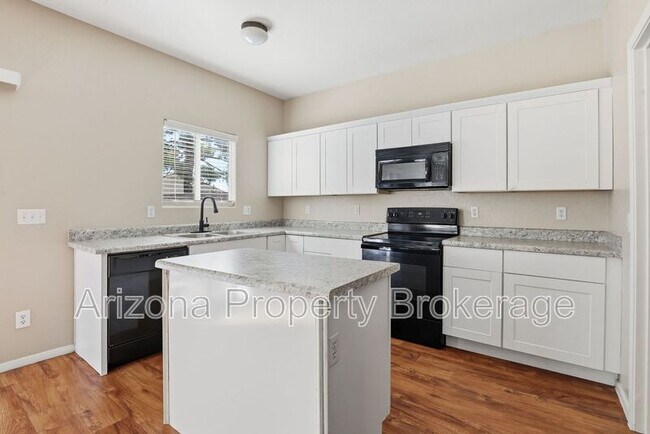 Building Photo - 13285 W Gelding Cir