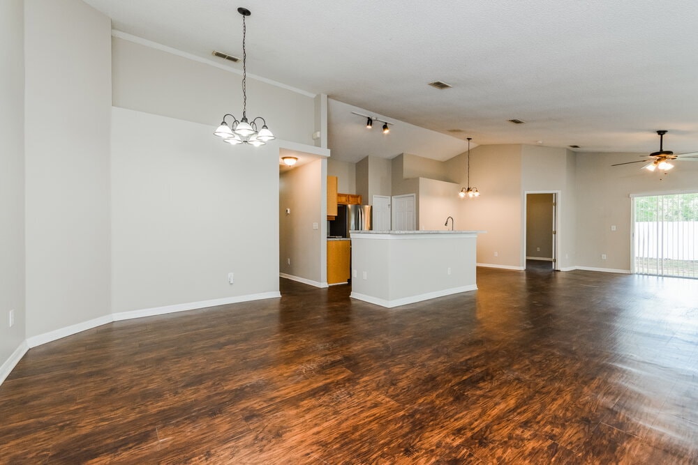 Building Photo - 1207 Whitewood Way
